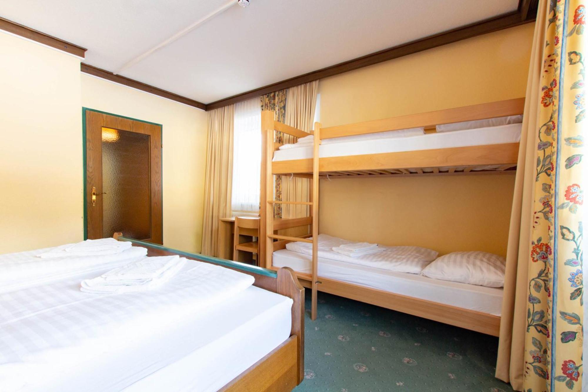 רמסאו אם דכשטיין Mountain Hostel חדר תמונה